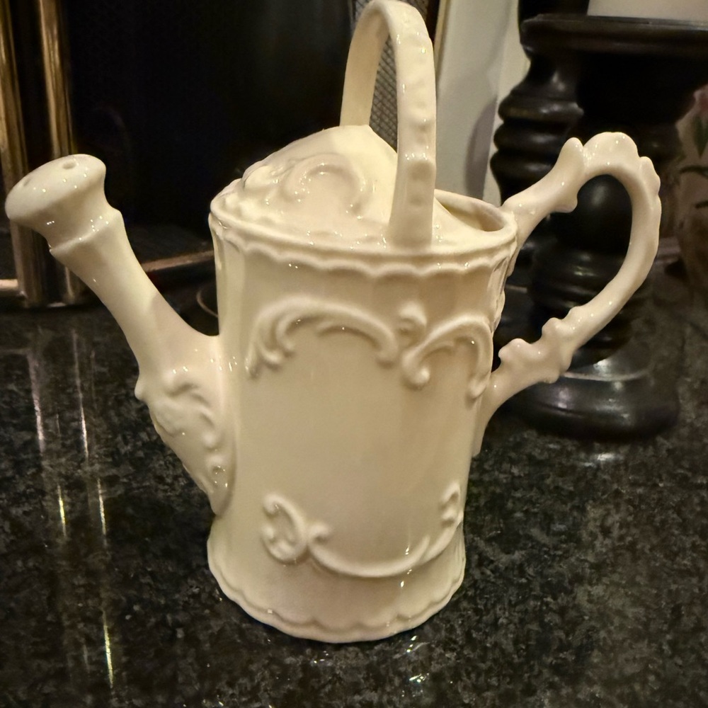 Vintage Ceramic Watering Can Size 6”H - Picture 6 of 8